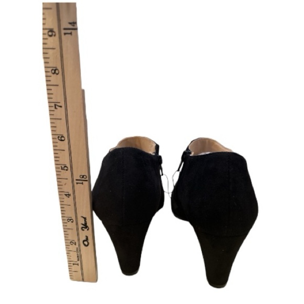 Journee Collection Black Ankle Booties - Picture 5 of 12